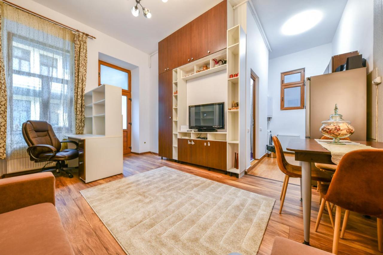 Glam Apartment Cluj-Napoca Esterno foto
